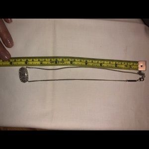 Kendra Scott necklace